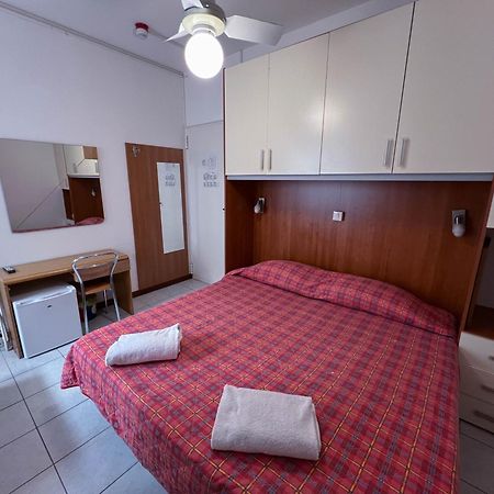 Hotel Zen リニャーノ・サッビアドーロ エクステリア 写真